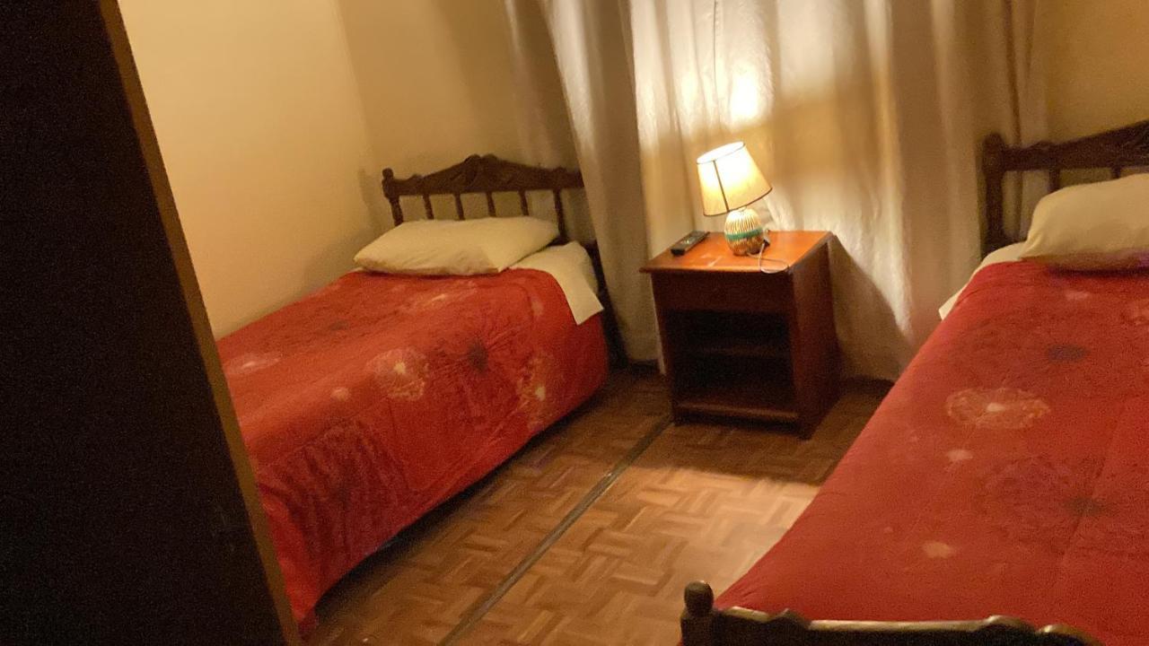 Hostal Hellen Puerto Natales Extérieur photo
